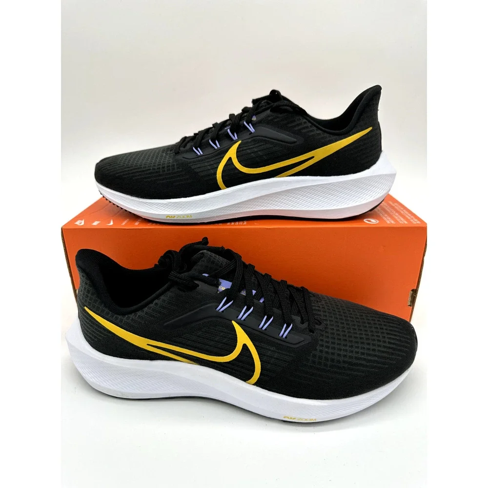 Nike Air Zoom Pegasus 39 Woman's size 10.5 Black/White running shoes DH4072 004